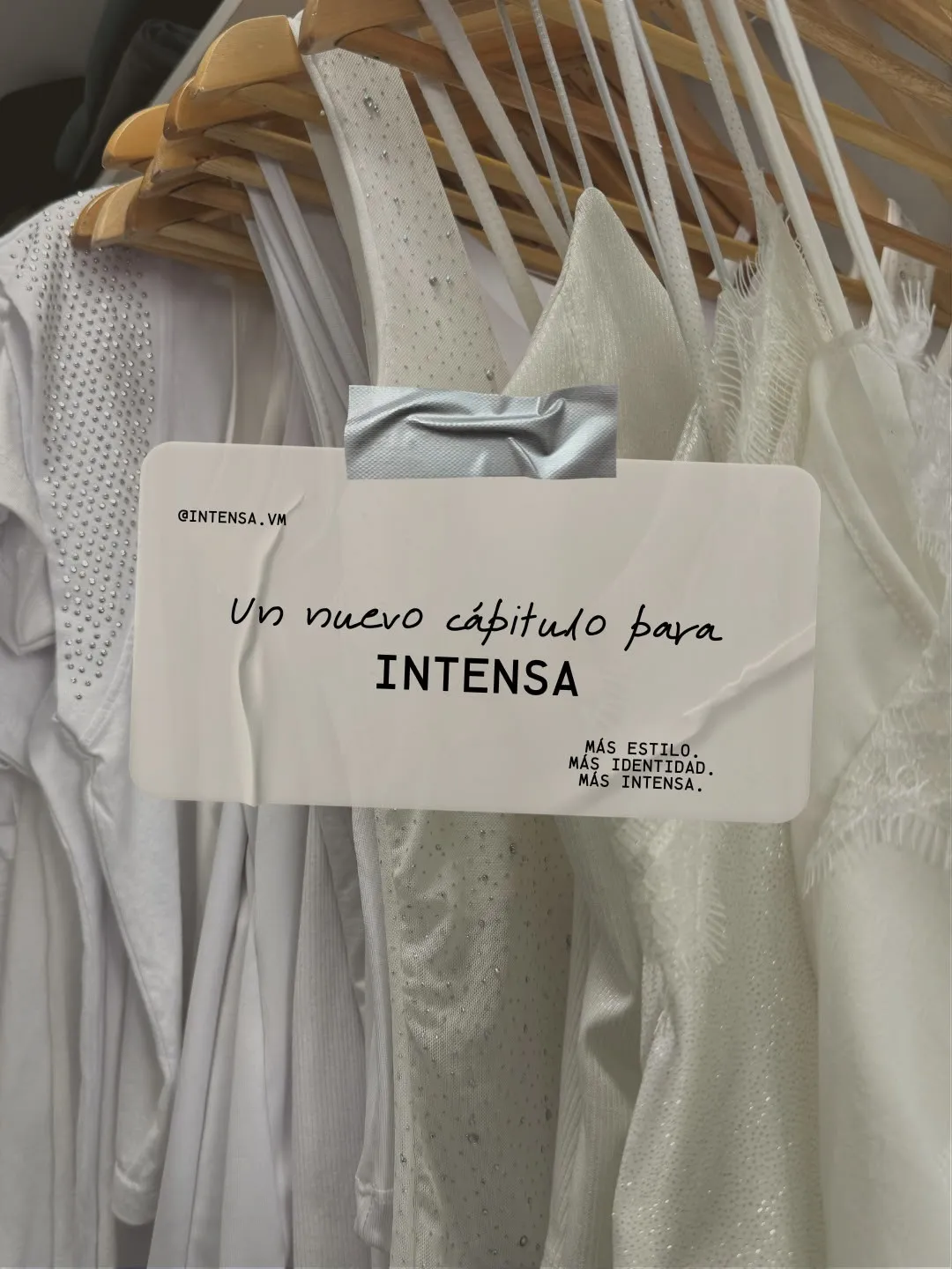 INTENSA SHOWROOM